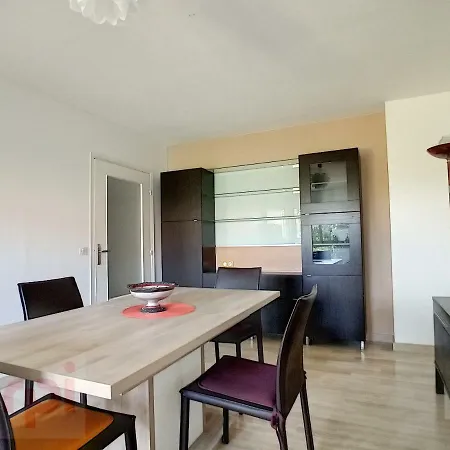 Golfe Juan 2p Rdj Piscine Proche Plages *