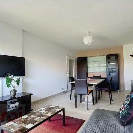 Golfe Juan 2p Rdj Piscine Proche Plages Apartment